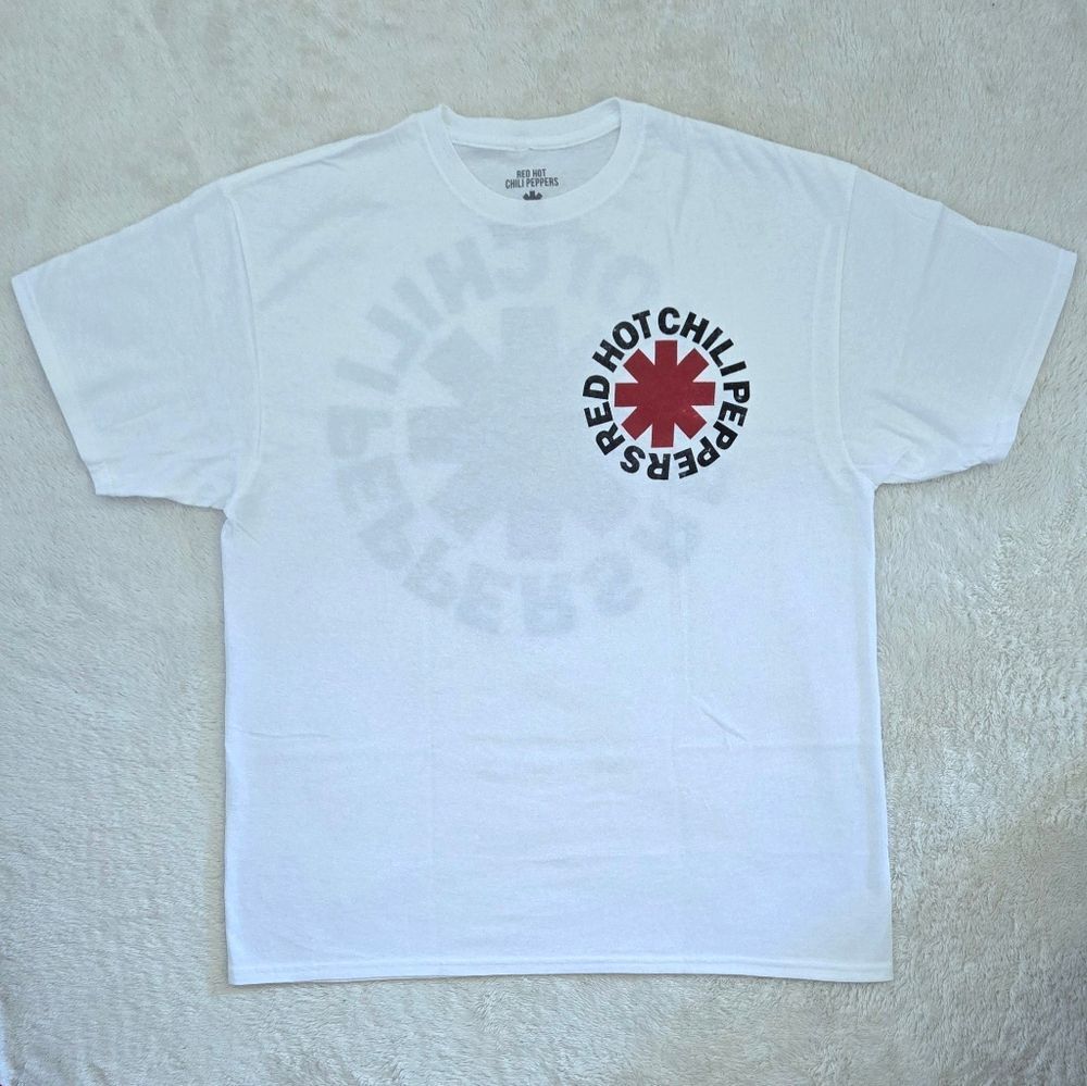 Red♥️ Hot🔥 Chili Peppers🌶 Classic Graphic Tee👕